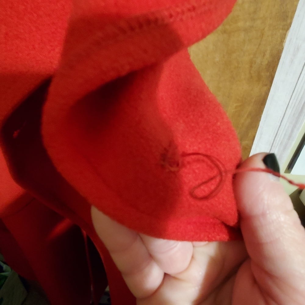 BEMIDJI WOOLEN MILLS CAPE 1970S. VINTAGE. WOOL BLEND ONE SIZE RED - Picture 4 of 8